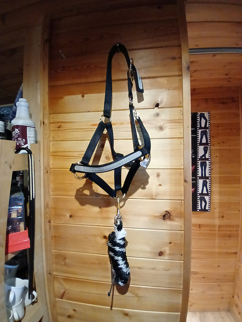 Black Headcollar and Lead Rope Set